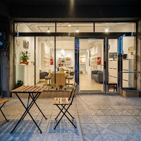 Ruifang Yi Hostel New Taipei City Exterior foto