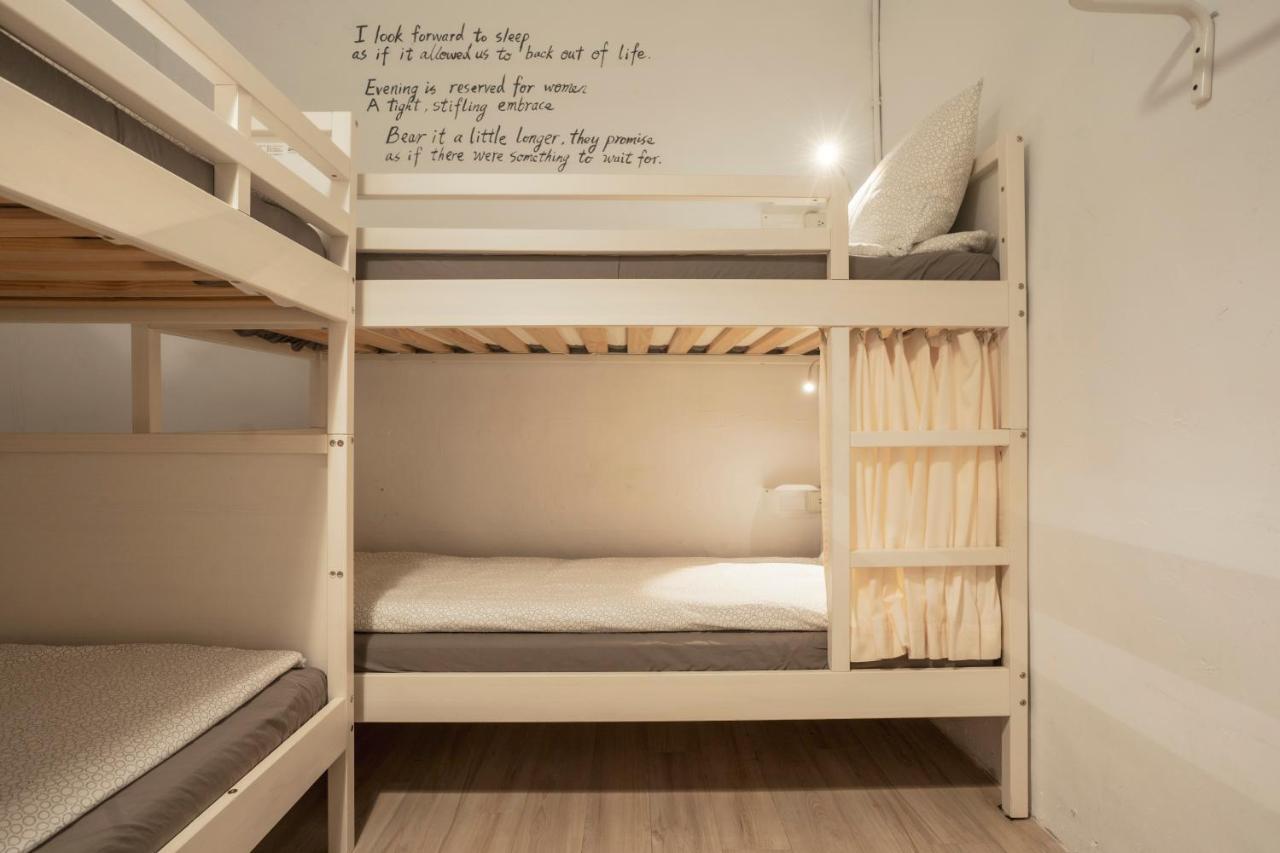 Ruifang Yi Hostel New Taipei City Exterior foto